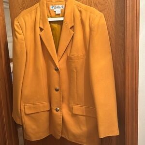 Chaus gold blazer
